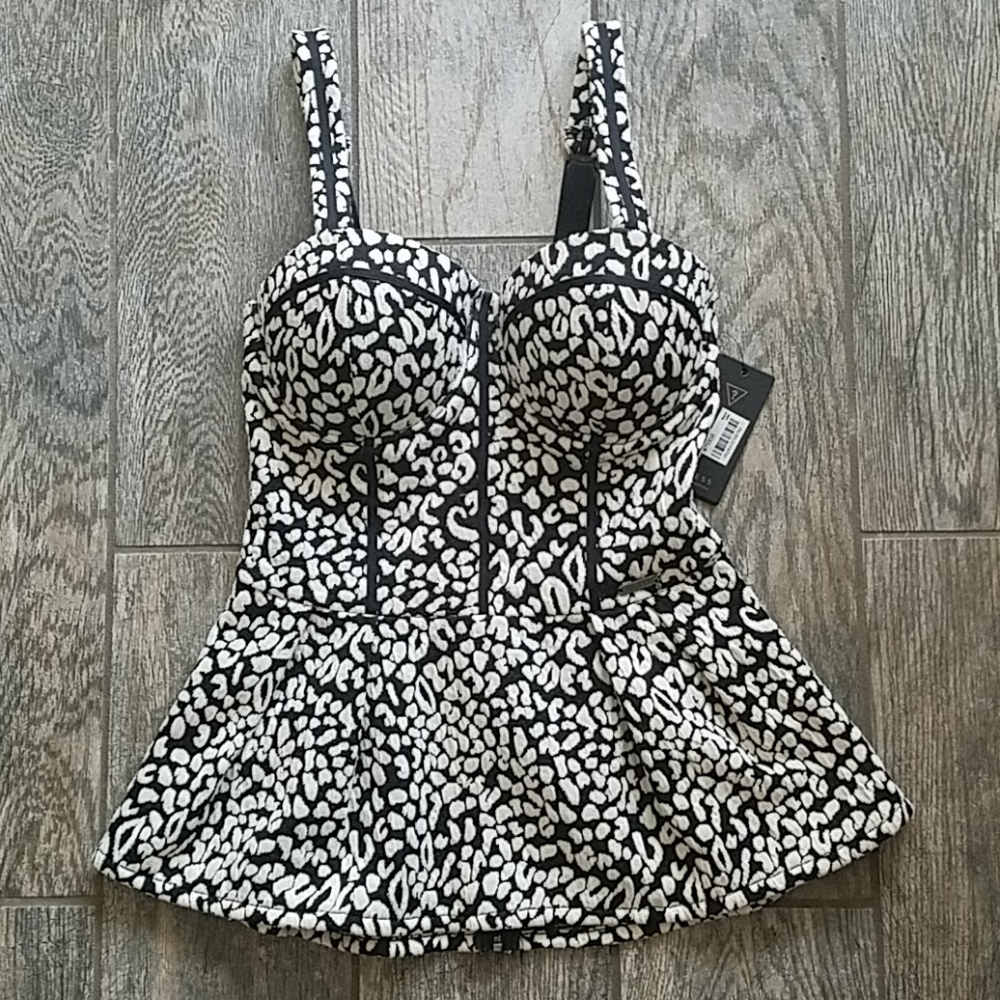 NWT sexy guess top